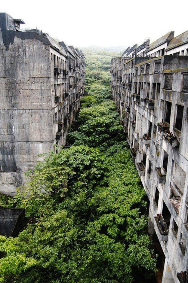 Abandoned city of Keelung, Taiwan - 30 Abandoned Places that Look Truly Beautiful